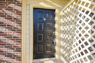 Photo #5: 70523543 Listing