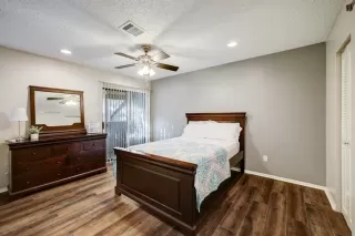 Photo #4: 70534516 Listing 