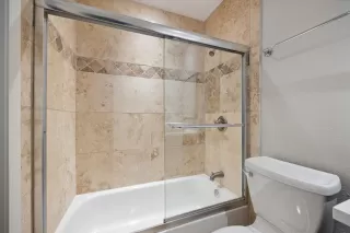 Photo #6: 70534516 Listing 