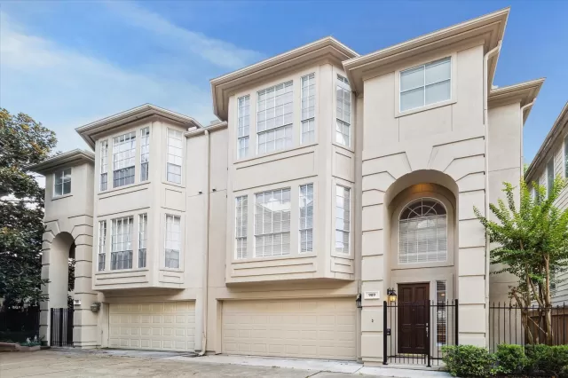 MLS: 70568708 Condo For Sale