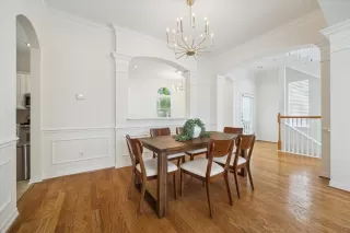 Photo #5: 70568708 Listing 