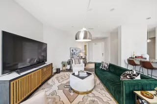 Photo #4: 70625483 Listing 