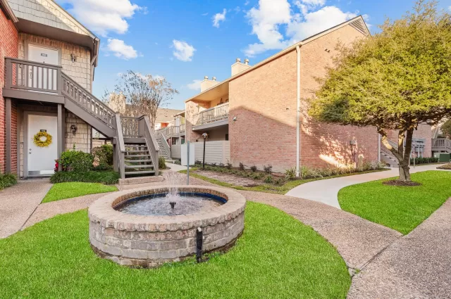 MLS: 70642386 Condo For Sale