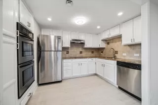 Photo #6: 71082268 Listing