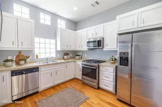 Photo #4: 71787519 Listing 