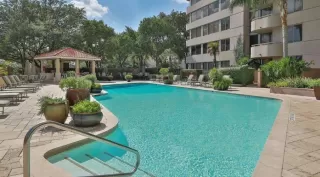 Photo #4: 71829776 Listing 