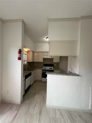 Photo #5: 71970305 Listing 