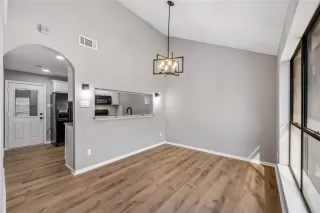 Photo #2: 72109024 Listing 