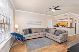 Photo #4: 72610965 Listing