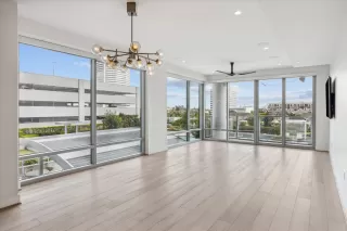 Photo #2: 72706315 Listing 