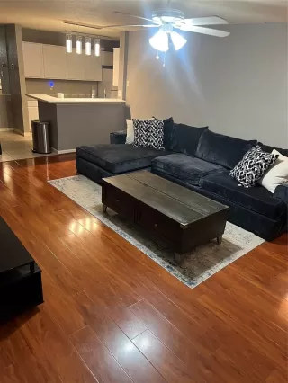 Photo #6: 72791082 Listing 