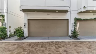 Photo #2: 72842346 Listing 