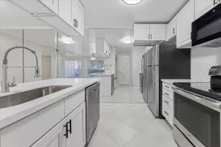 Photo #4: 72887446 Listing 