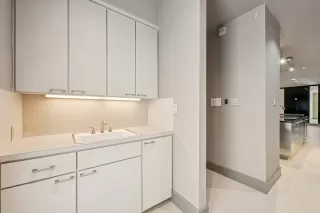 Photo #2: 72964560 Listing 