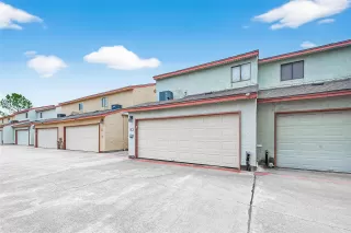 Photo #4: 73151725 Listing