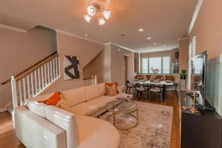 Photo #4: 73414517 Listing