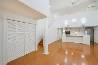 Photo #2: 73503814 Listing