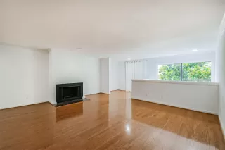 Photo #4: 73503814 Listing