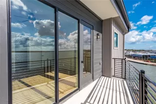 Photo #5: 74057910 Listing 