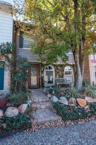 Photo #1: 74289187 Listing 