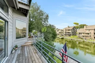 More Details about MLS # 74367119 : 18201 SANDY COVE