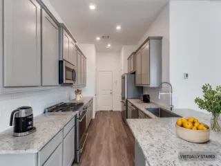 Photo #3: 74435021 Listing 