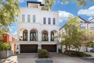 Photo #1: 74673609 Listing 