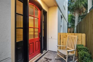 Photo #2: 74673609 Listing 