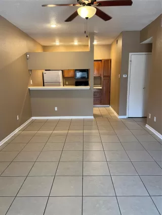 Photo #5: 74833969 Listing 