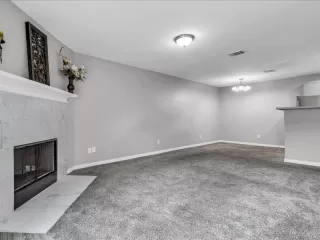 Photo #3: 74850160 Listing 