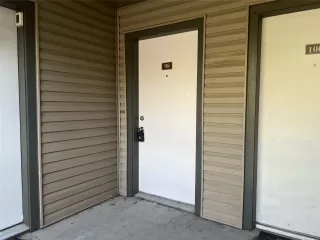 Photo #2: 74929551 Listing 