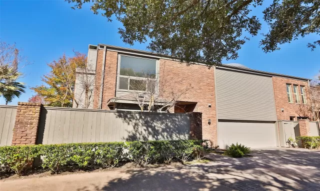 MLS: 74993987 Condo For Sale