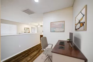 Photo #5: 75096634 Listing