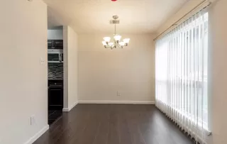 Photo #5: 75267991 Listing 