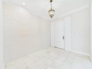 Photo #1: 75399011 Listing