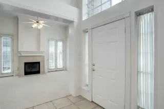 Photo #4: 75462400 Listing 