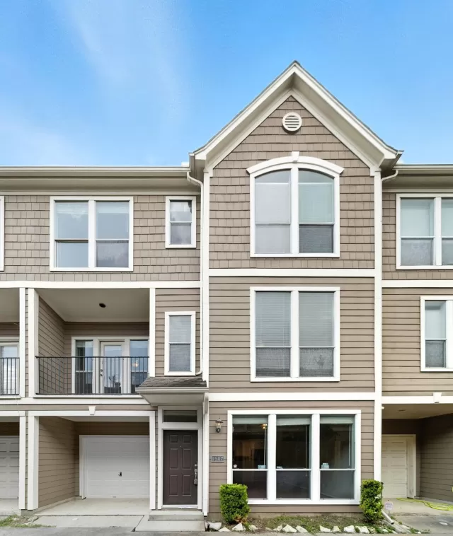 MLS: 75633452 Condo For Sale