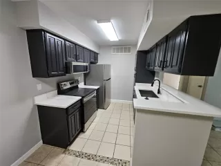 Photo #2: 75707588 Listing 