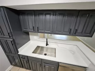 Photo #3: 75707588 Listing 