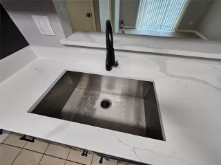 Photo #4: 75707588 Listing 