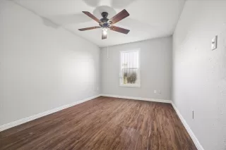 Photo #5: 75823067 Listing 