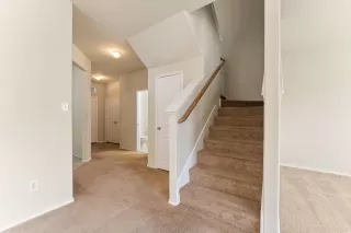 Photo #2: 75948178 Listing