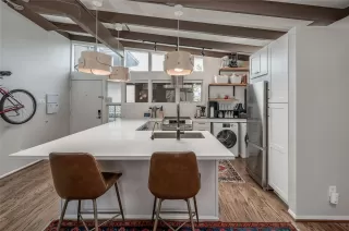 Photo #3: 76051205 Listing 