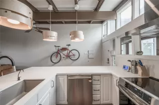 Photo #4: 76051205 Listing 