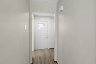 Photo #1: 76106760 Listing 