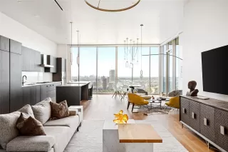 Photo #6: 76116842 Listing