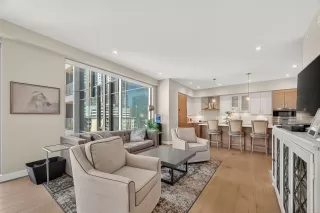 Photo #5: 76117990 Listing 