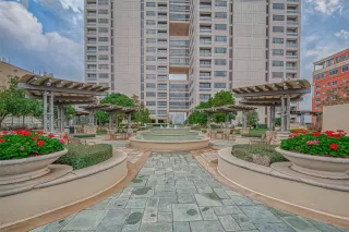 Photo #1: 76216932 Listing 