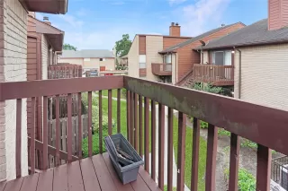 Photo #6: 76425858 Listing 