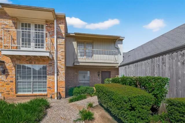 MLS: 76472495 Condo For Sale